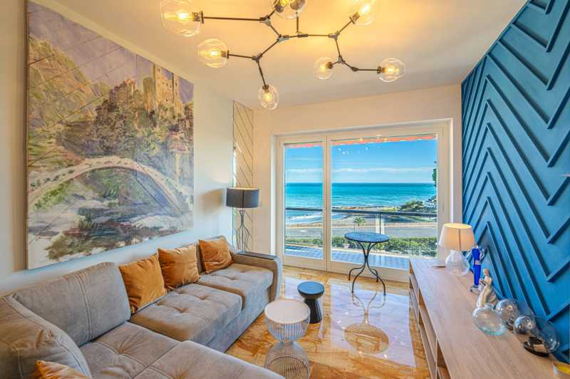 Se alquila nuevo apartamento en San Remo.